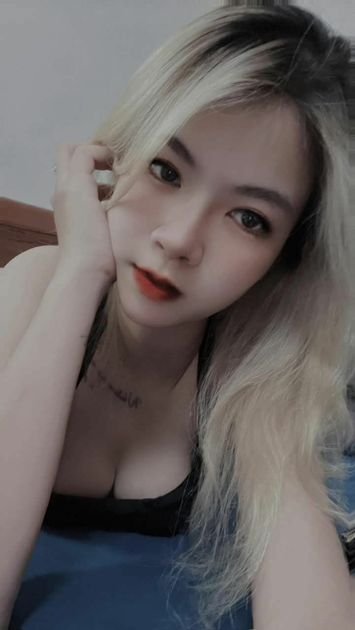 Em trai chơi thuốc kích dục, đụ hai cô chị xinh đẹp